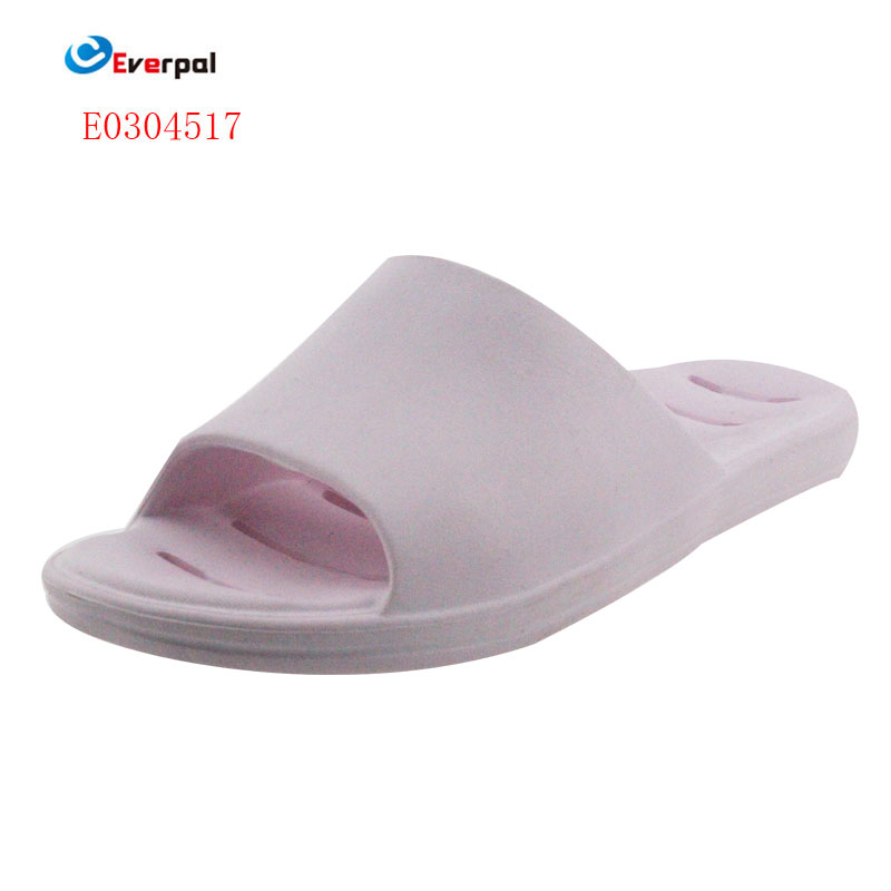 Zapatillas de baño: una consideración integral de la resistencia al deslizamiento, la higiene y la comodidad