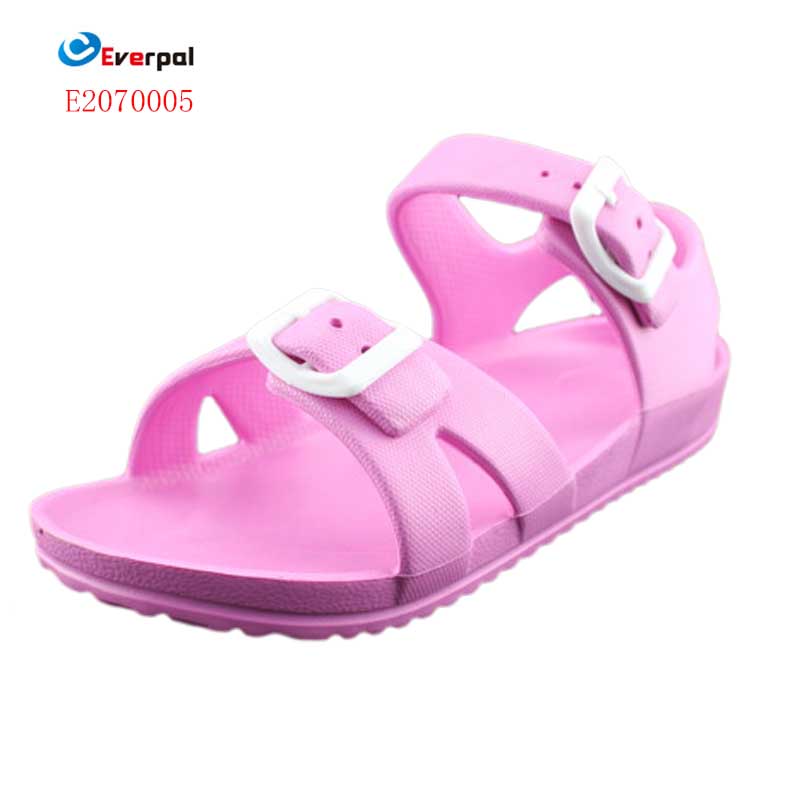 ¿Cuáles son las características de las sandalias de Pink Eva para niños?