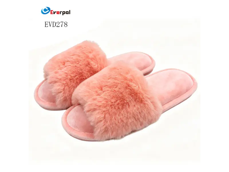 Zapatilla de dormitorio de casa interior de piel difusa para mujer